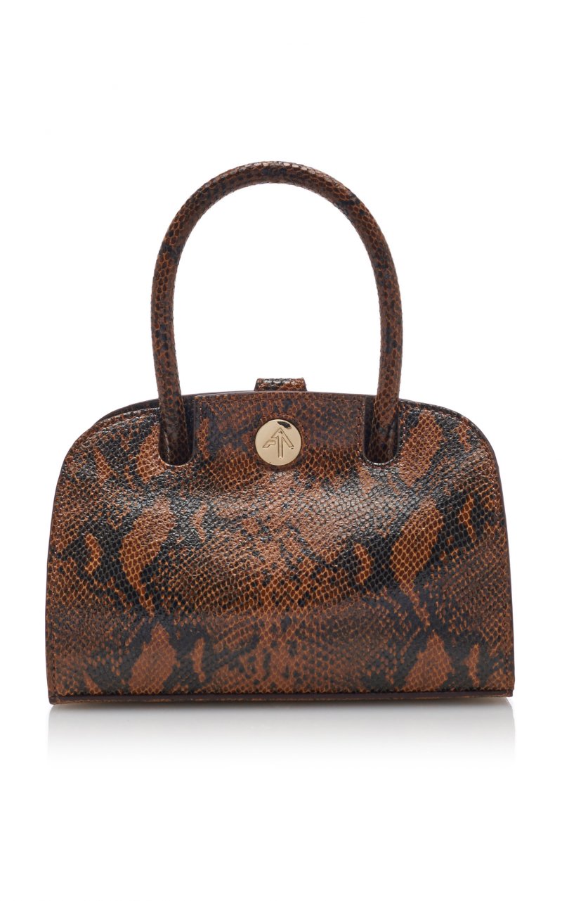 Manu Atelier<br /> <em>Via Moda Operandi</em><br />
&nbsp;