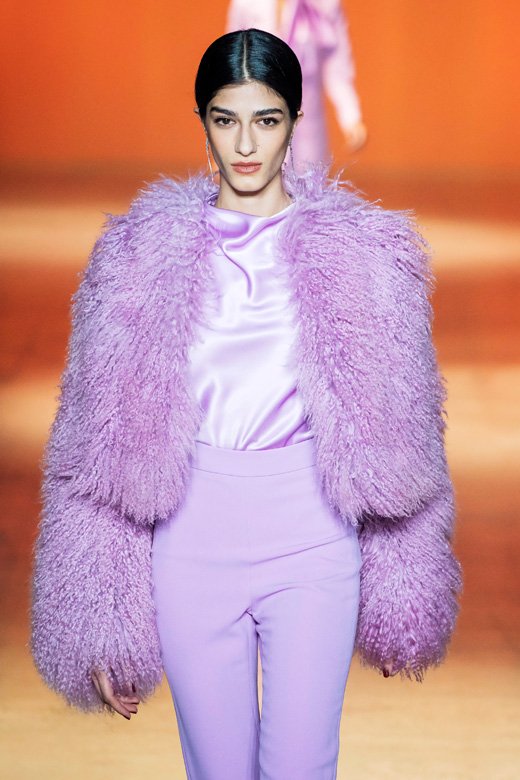 ربطة عنق من&nbsp;<strong>ديور</strong><br />
&nbsp;