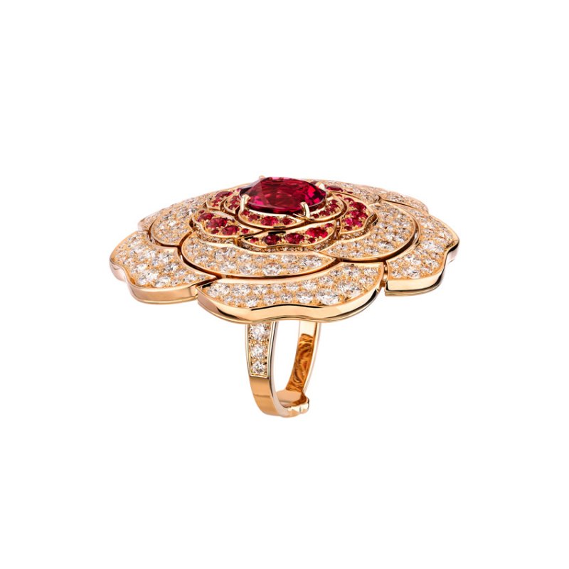 Rouge Tentation ring<br />