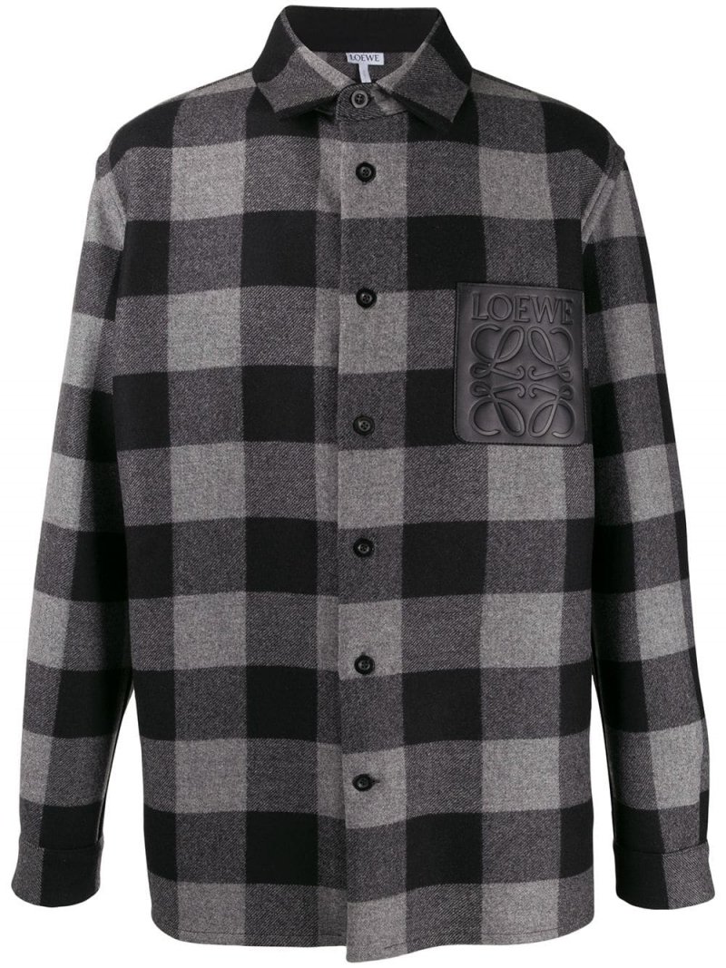 Loewe<br /> <em>Via Farfetch</em>