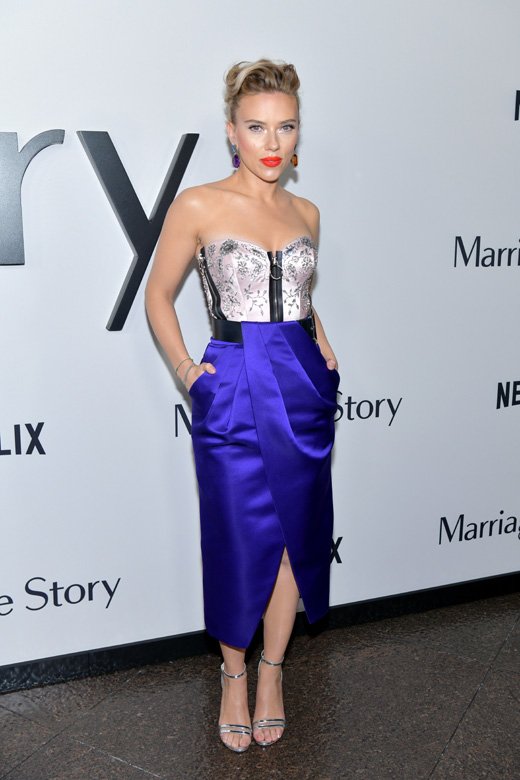 <strong>-Scarlett Johansson </strong>in <strong>Louis Vuitton</strong><br />