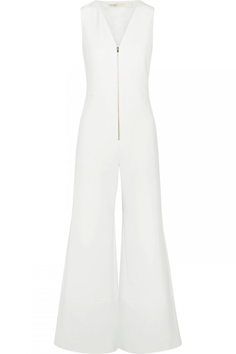 أقراط من <strong>هاري وينستون</strong><br />
&nbsp;