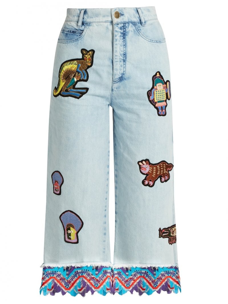 <strong>آبل،</strong> جهاز MacBook Air<br />
<em>من موقع </em><em>Apple.com </em><br />
&nbsp;