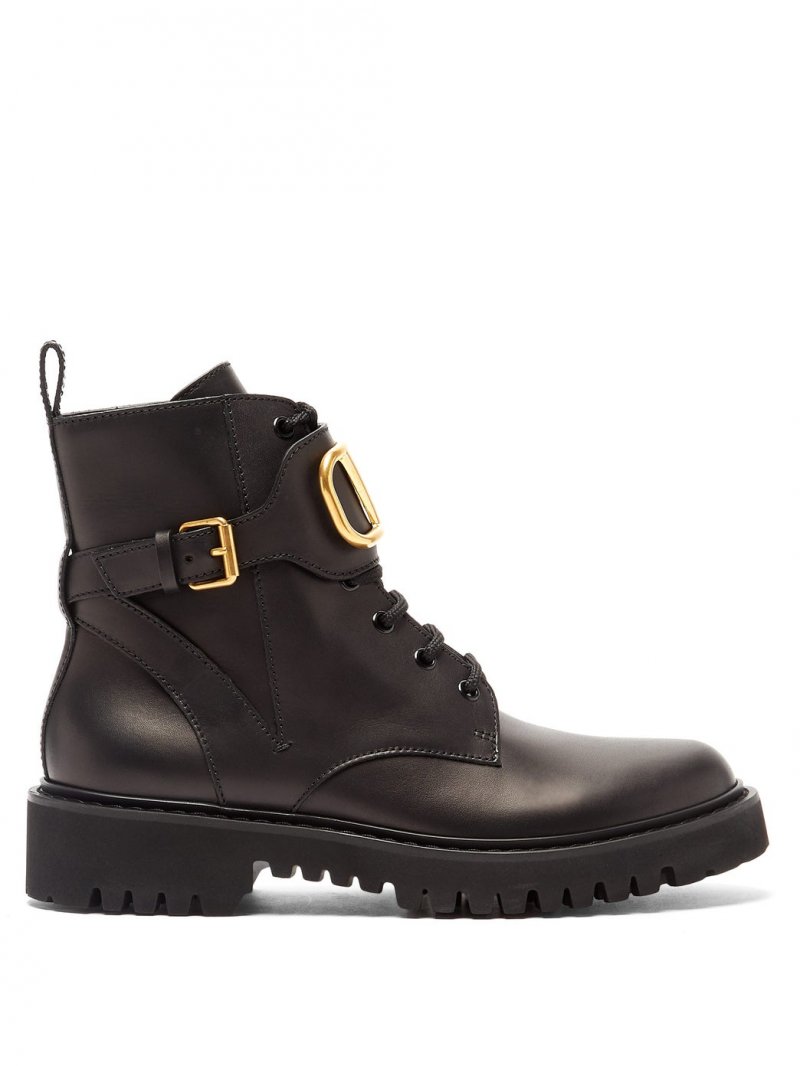 <strong>Boots</strong><br />
Valentino<br /> <em>Via Matches Fashion</em>