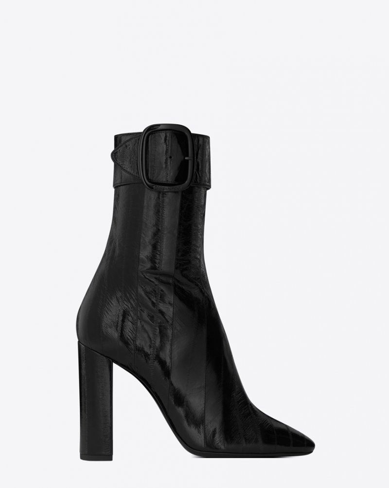 أوف-وايت<br />
من موقع <em><span dir=LTR>MRPORTER</span></em><br />
&nbsp;