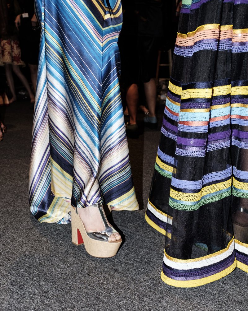 يلوّن طلاء أظافر <strong>Dior Vernis</strong> أظافرك هذا الخريف بأربعة ألوان، ألا وهي <em>112 Minimal</em> و<em>522 Abstract</em> و <em>181 Obscure</em> و <em>848 Skyline</em>.<br />
&nbsp;