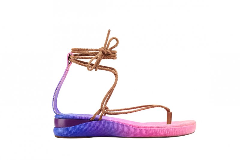 Chlo&eacute;<br />
&nbsp;