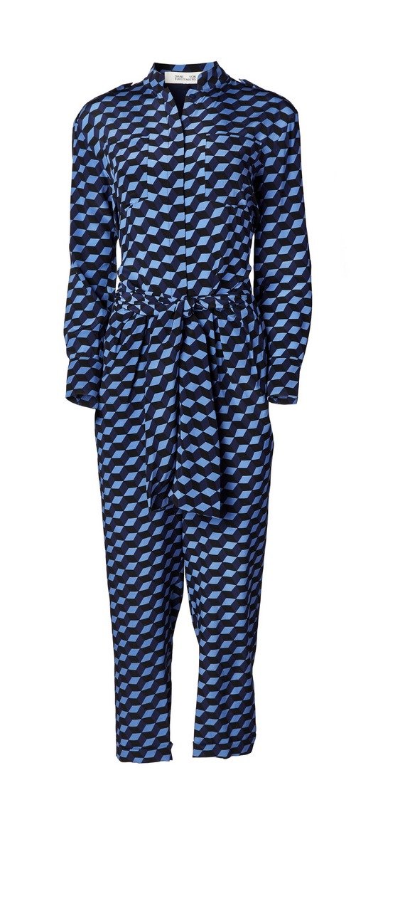 <strong>شانيل&nbsp;</strong><strong><span dir=LTR>CHANEL</span></strong>&nbsp;مجموعة هوت كوتور ربيع وصيف 2021<br />
&nbsp;