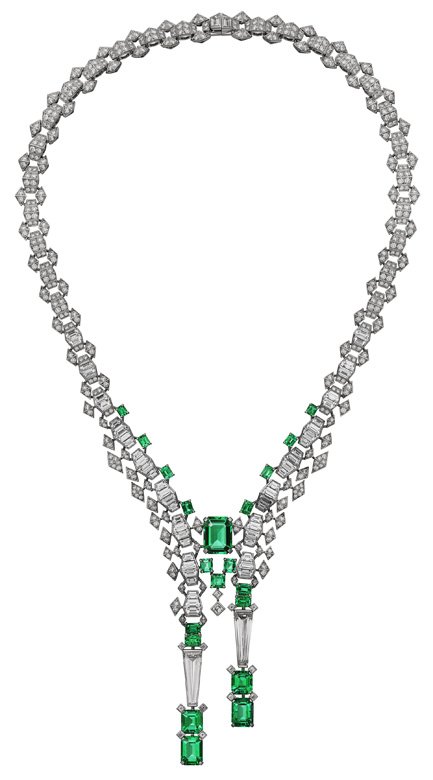<strong>Cartier</strong> [Sur]Natural high jewelry collection necklace<br />
 