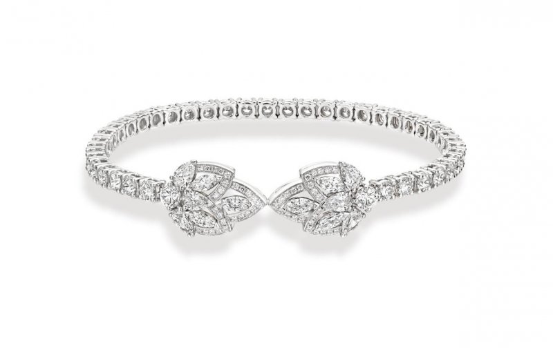 <strong>Piaget</strong>, Golden Oasis high jewelry collection, White Titanota bracelet<br />