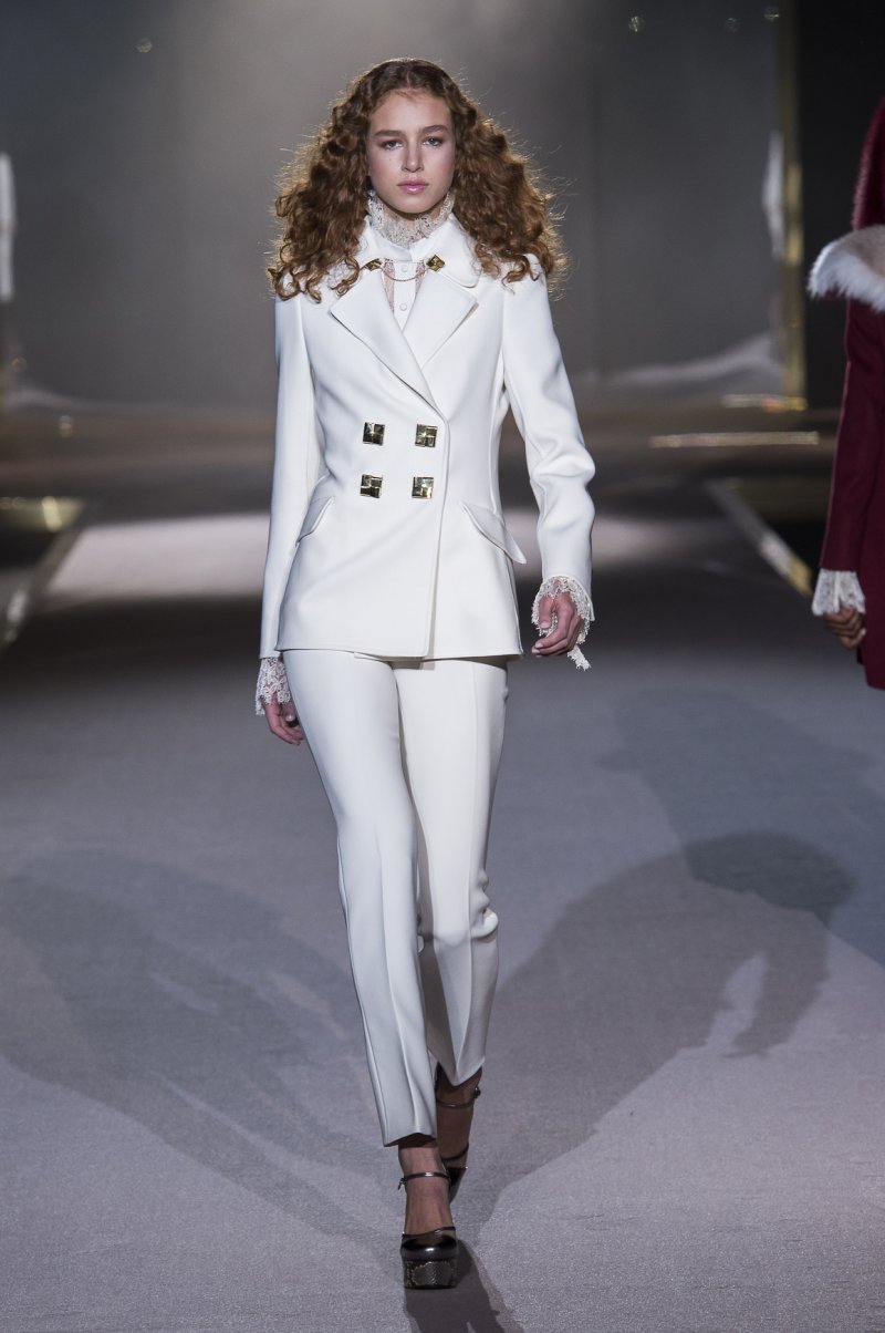 <strong>حقيبة ظهر ظريفة </strong><br />
علامة Billieblush<br />
&nbsp;من موقع <em>Melijoe.com</em><br />
&nbsp;<br />
&nbsp;