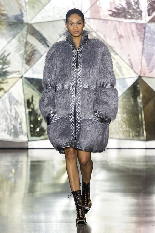 <strong>Chanel Iman</strong>’s career is also all about fashion. From appearing on the cover of the most renowned fashion magazines to taking part in many brands’ campaigns and walking runways, she never missed the chance to show off her talent.