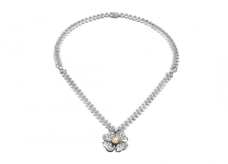 <strong>Bvlgari</strong>, Fiorever necklace<br />
 