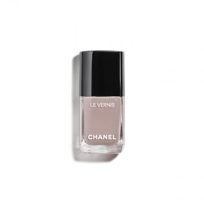 <strong>CHANEL</strong>, Le Vernis in <em>New Dawn</em><br />