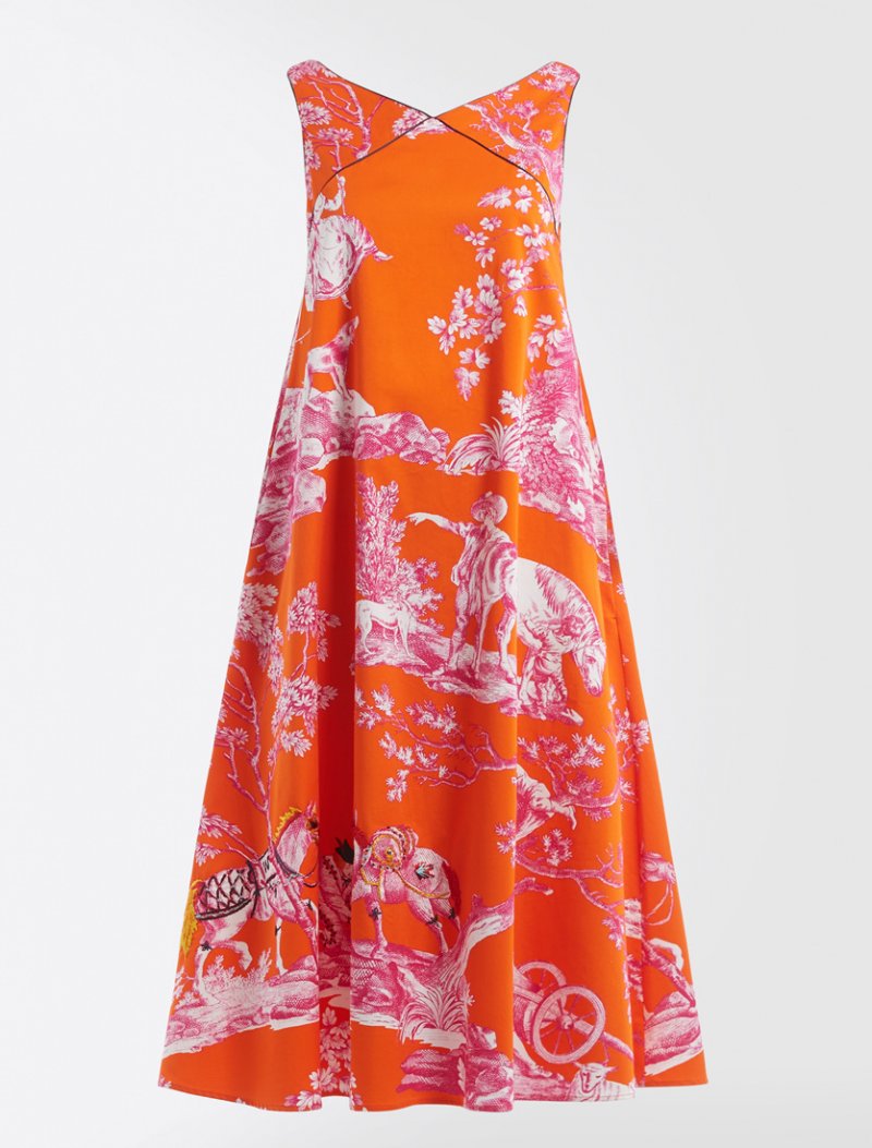 أولا جونسن<br />
<em>من موقع</em> <em><span dir=LTR>Net-A-Porter</span></em><br />
&nbsp;