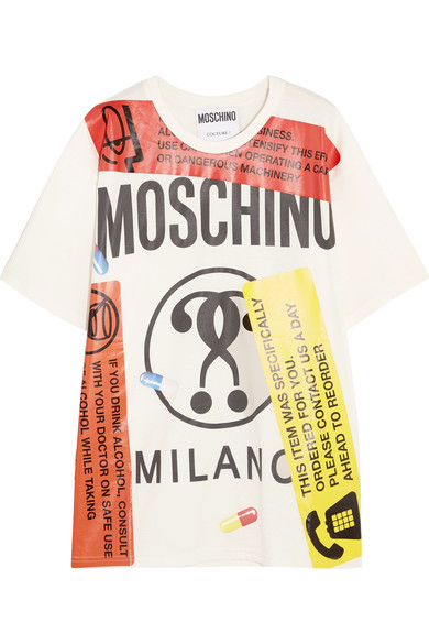 <strong>-كاردي بي </strong>في فستان مصمّم حسب الطّلب من<strong> موسكينو </strong><br />
&nbsp;