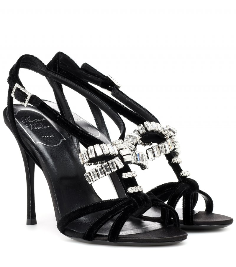 Roger Vivier<br /> <em>Via Mytheresa.com</em><br />
&nbsp;