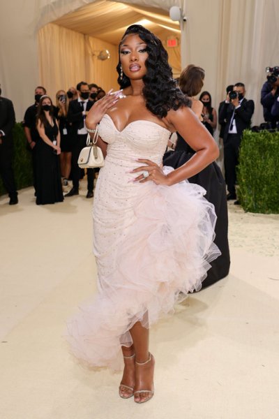 The Best Celebrity Looks from the Met Gala 2021
