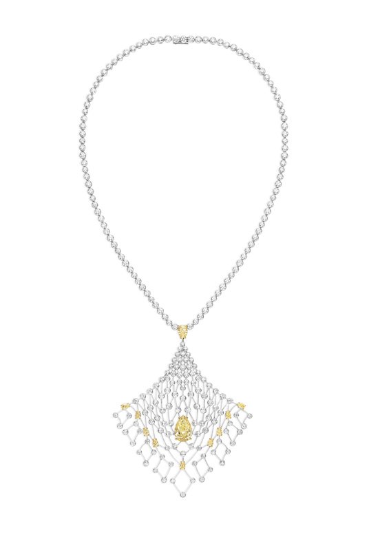 Perspectives de Chaumet high jewelry collection, Lacis necklace<br />
 