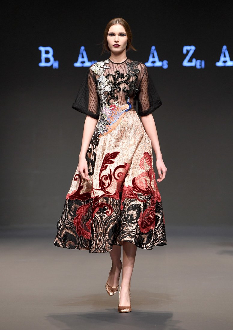 ميو ميو<br />
<em>من موقع</em> <em>Net-A-Porter</em><br />
&nbsp;