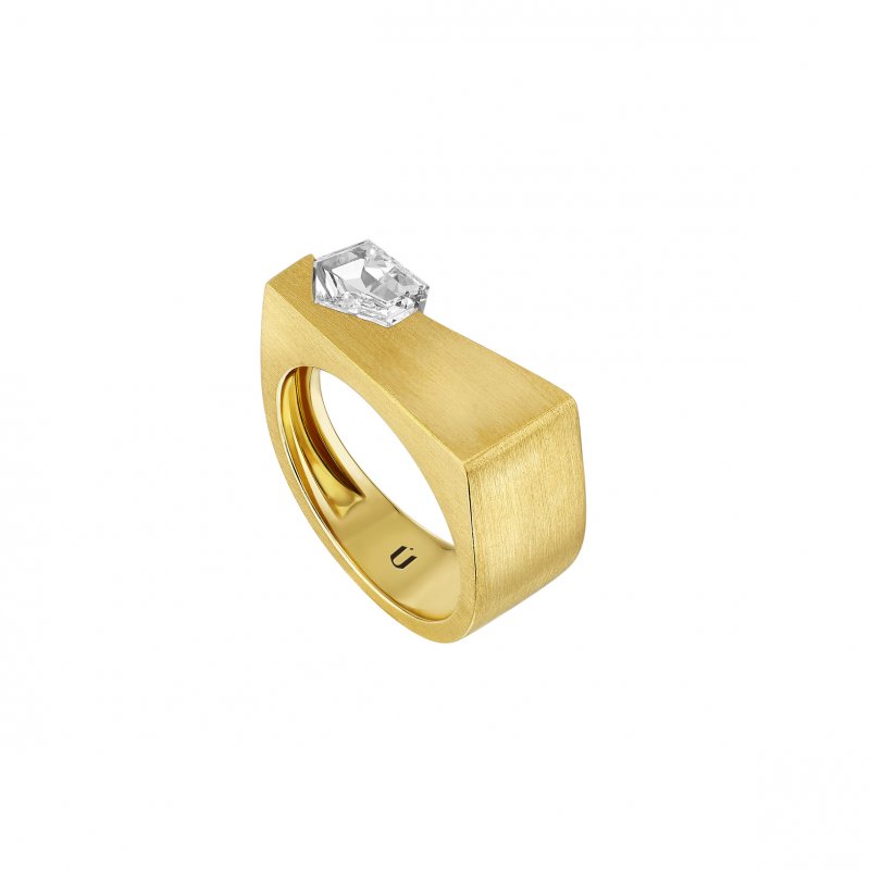 <strong>Nuun Jewels</strong> Thahab Sable ring