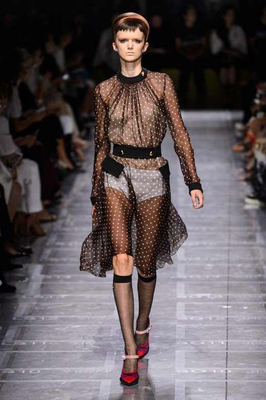 غلّاية&nbsp;<span dir=LTR>Sicily Is My Love</span>&nbsp;من تعاون&nbsp;<strong>دولتشي أند غابانا وشركة&nbsp;</strong><strong><span dir=LTR>&nbsp;SMEG</span></strong><br />
&nbsp;