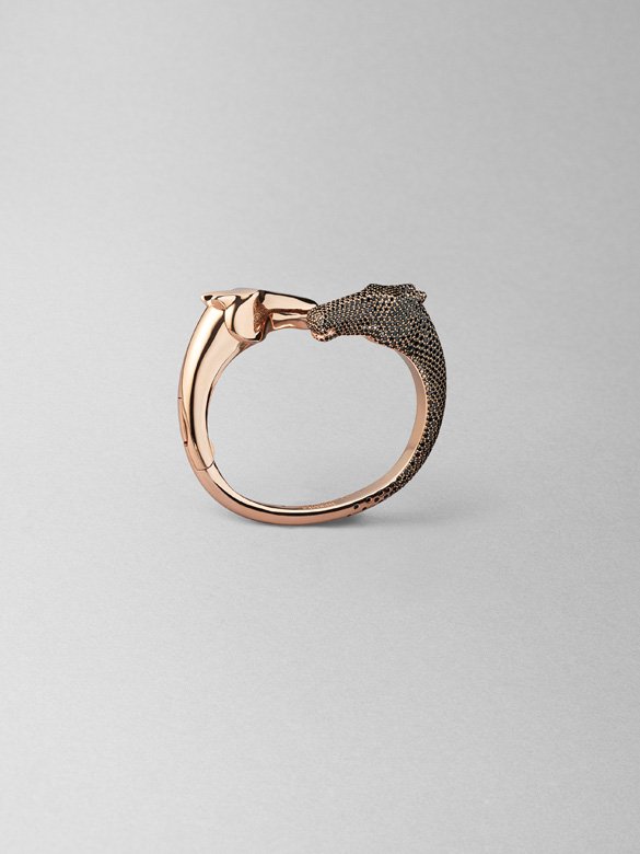 <strong>Hermès</strong>, Black to Light high jewelry collection, Galop Hermès bracelet<br />
 