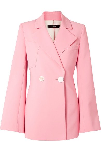 غوتشي<br />
<em>من موقع</em> <em><span dir=LTR>Net-A-Porter</span></em><br />
&nbsp;