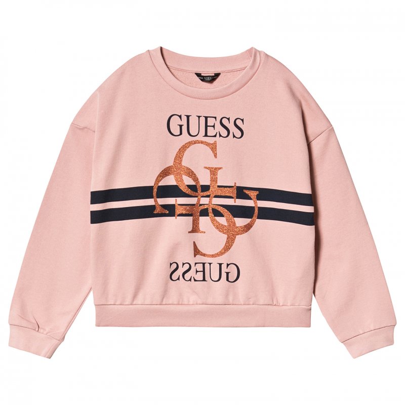 Guess<br /> <em>Via Alexandalexa.com</em><br />
