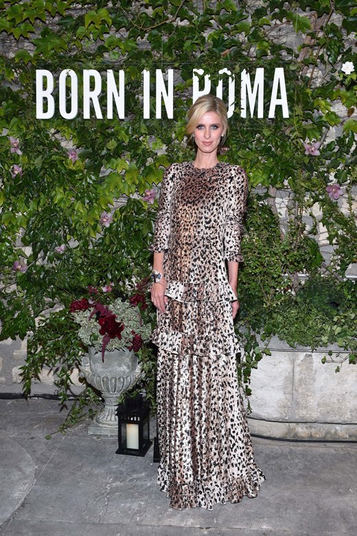 حقيبة ظهر مزوّدة بدواليب من&nbsp;<strong>دولتشي أند غابانا</strong><br />
&nbsp;