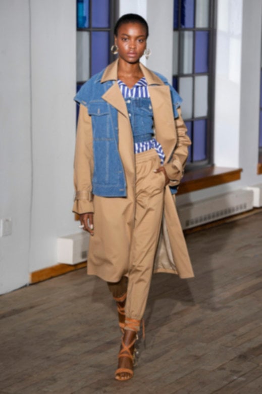 قناع الوجه&nbsp;<span dir=LTR>Boost LED</span>&nbsp;من&nbsp;<strong><span dir=LTR>The Light Salon</span></strong><br />
&nbsp;