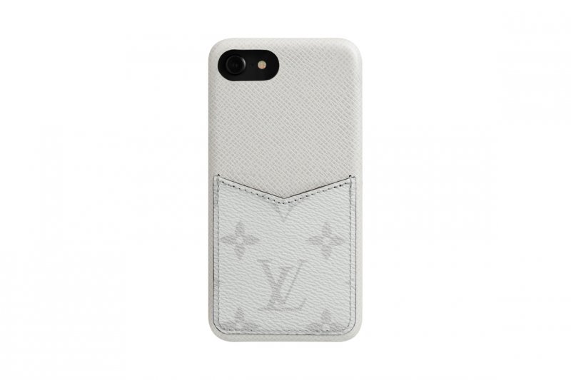 <strong>Phone Case</strong><br />
Louis Vuitton