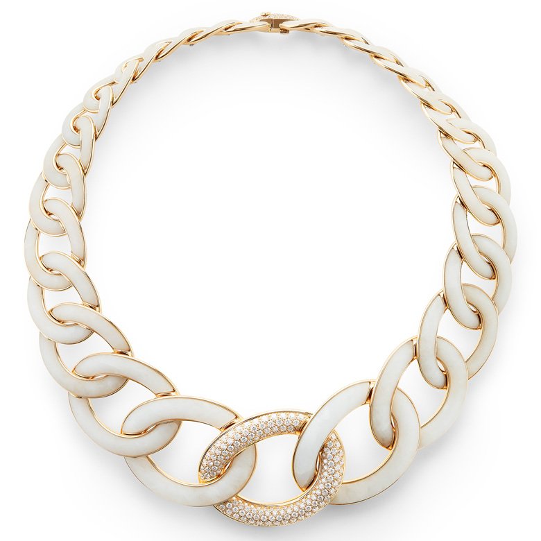 <strong>Boucheron</strong>, Paris, Vu Du 26 high jewelry collection, Maillons necklace<br />
 