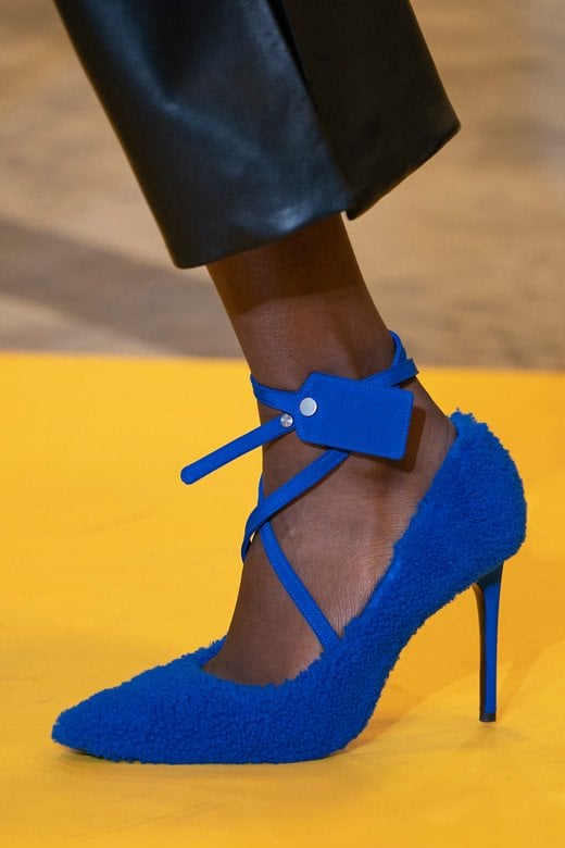 Off-White<br />
&nbsp;