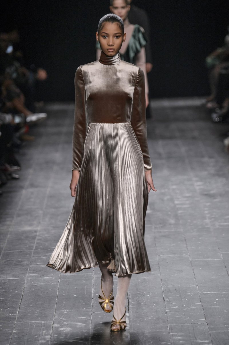 مستحضرGloss Bomb Universal Lip Luminizer<br />
&nbsp;