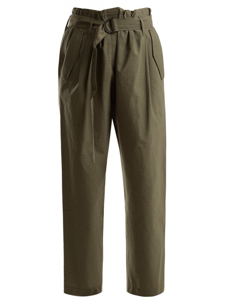 <strong>شفاه ملوّنة بالزّهري </strong><br />
مارك جايكوبس<br />
&nbsp;