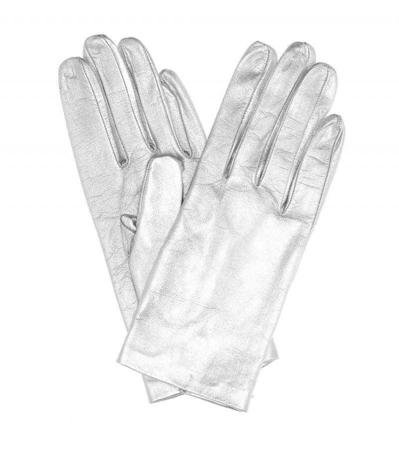 Dries Van Noten<br /> <em>Via Mytheresa.com</em><br />
&nbsp;