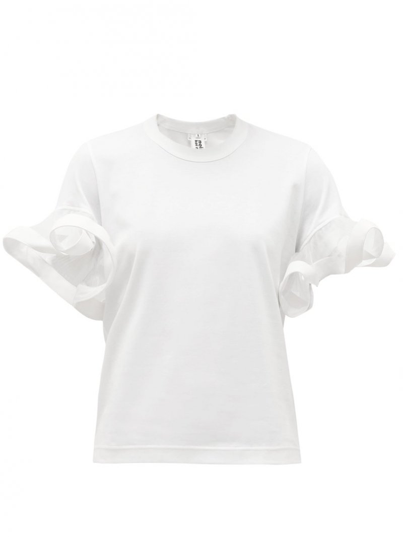 Noir Kei Ninomiya<br /> <em>Via Matches Fashion</em><br />
 