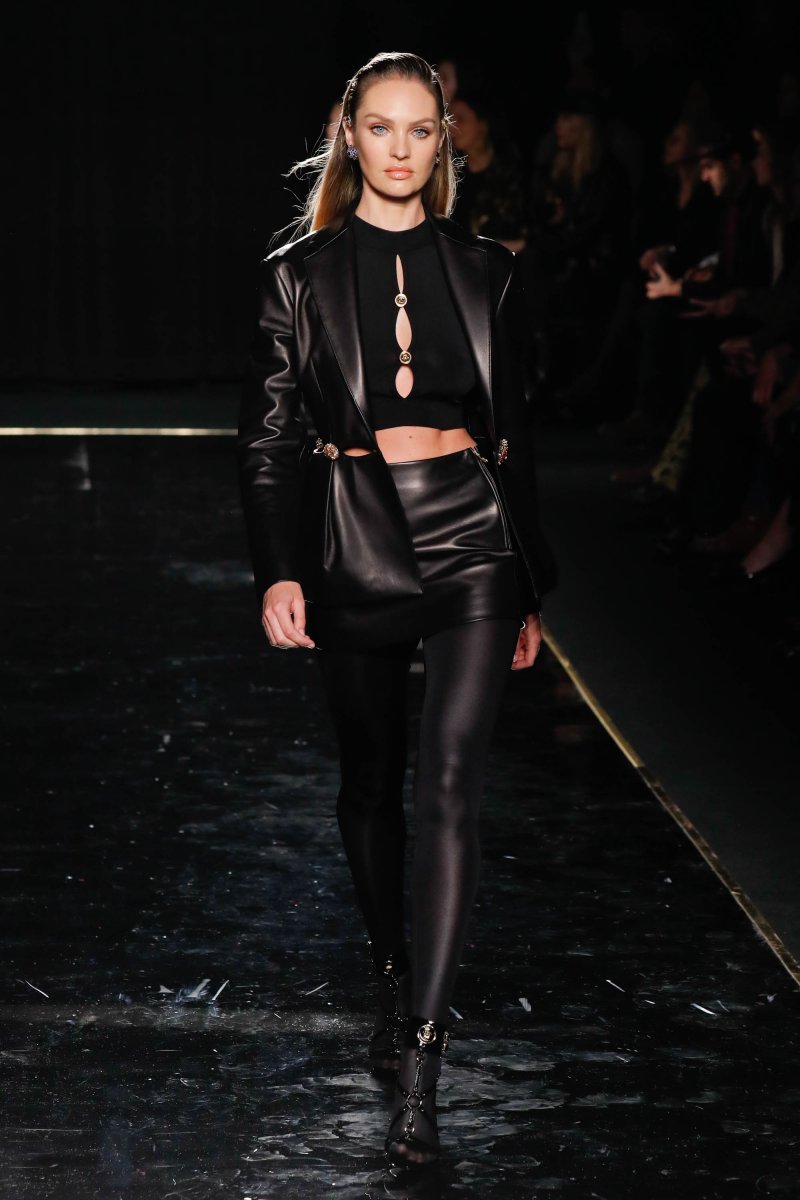 Versace Pre-Fall 2019<br /> <em>Via Getty Images</em><br />
 