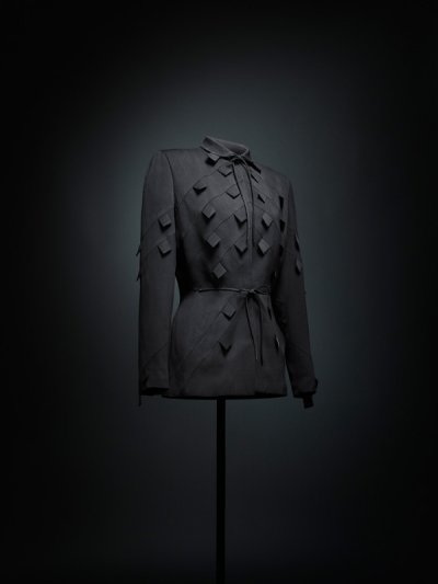 Adrian And Ala&iuml;a &ndash; The Art Of Tailoring
