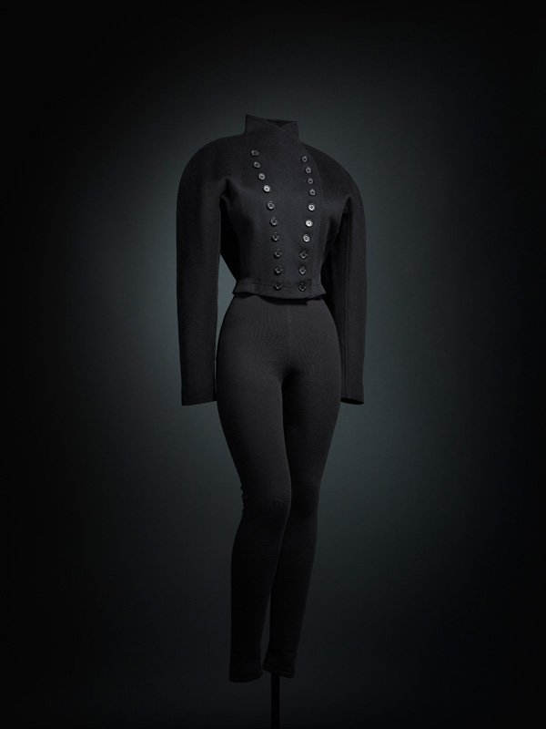 أمبوريو أرماني<br />
&nbsp;