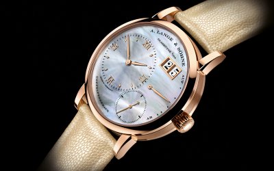 إيه لانغيه أند صونه تكشف عن أحدث تصاميمها في معرض Watches & Wonders للعام 2015