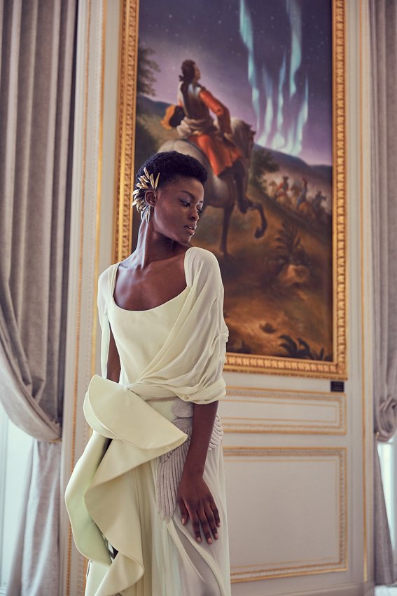 <strong>شوبارد،&nbsp;</strong>عطر&nbsp;<span dir=LTR>Rose de Caroline</span><br />
&nbsp;