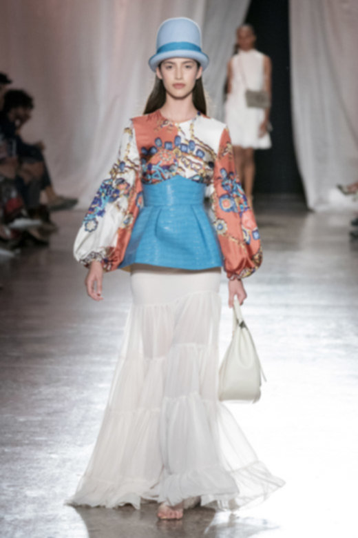 أقراط&nbsp;<span dir=LTR>Magic Alhambra</span>&nbsp;من&nbsp;<strong>فان كليف أند آربلز</strong><br />
&nbsp;