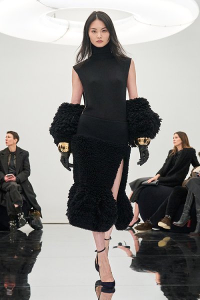 One Yarn for the Alaïa Summer-Fall 2024 Collection
