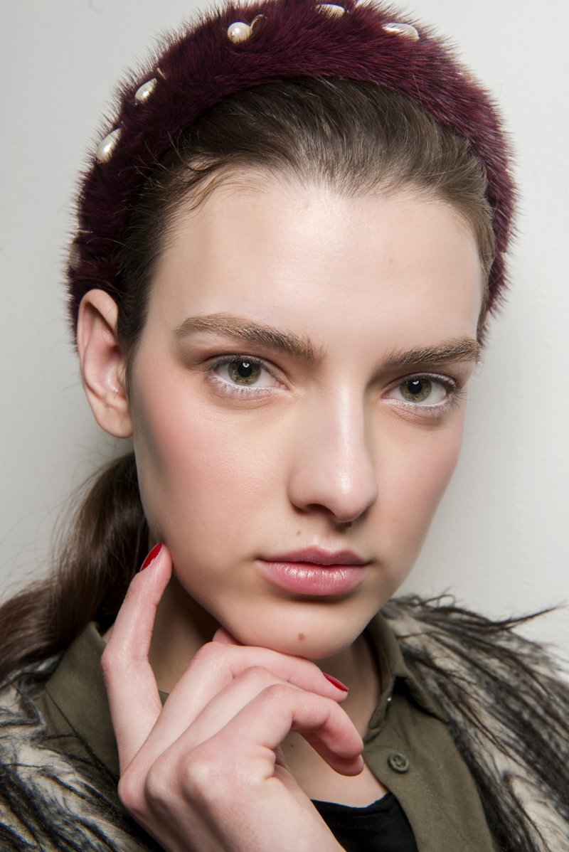 Beauty Tip of the Week – White Liner
