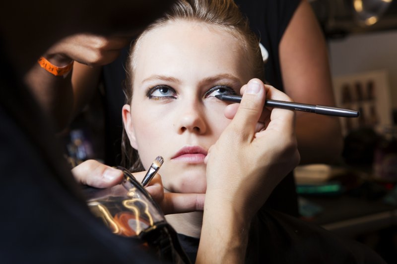 Beauty Tip of the Week – The Waterline
