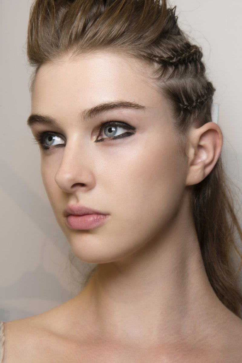 Beauty Tip of the Week – Eyeliner Tricks for bigger, wider and youthful eyes
