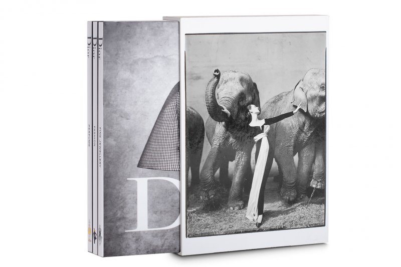 كتب مختارة –Dior Set of Three: Fashion, Fine Jewelry and Perfume
