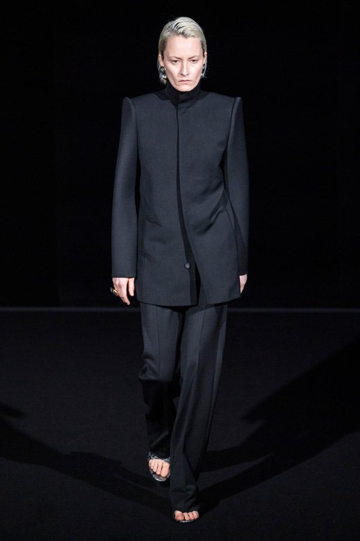 فالنتينو<br />
&nbsp;